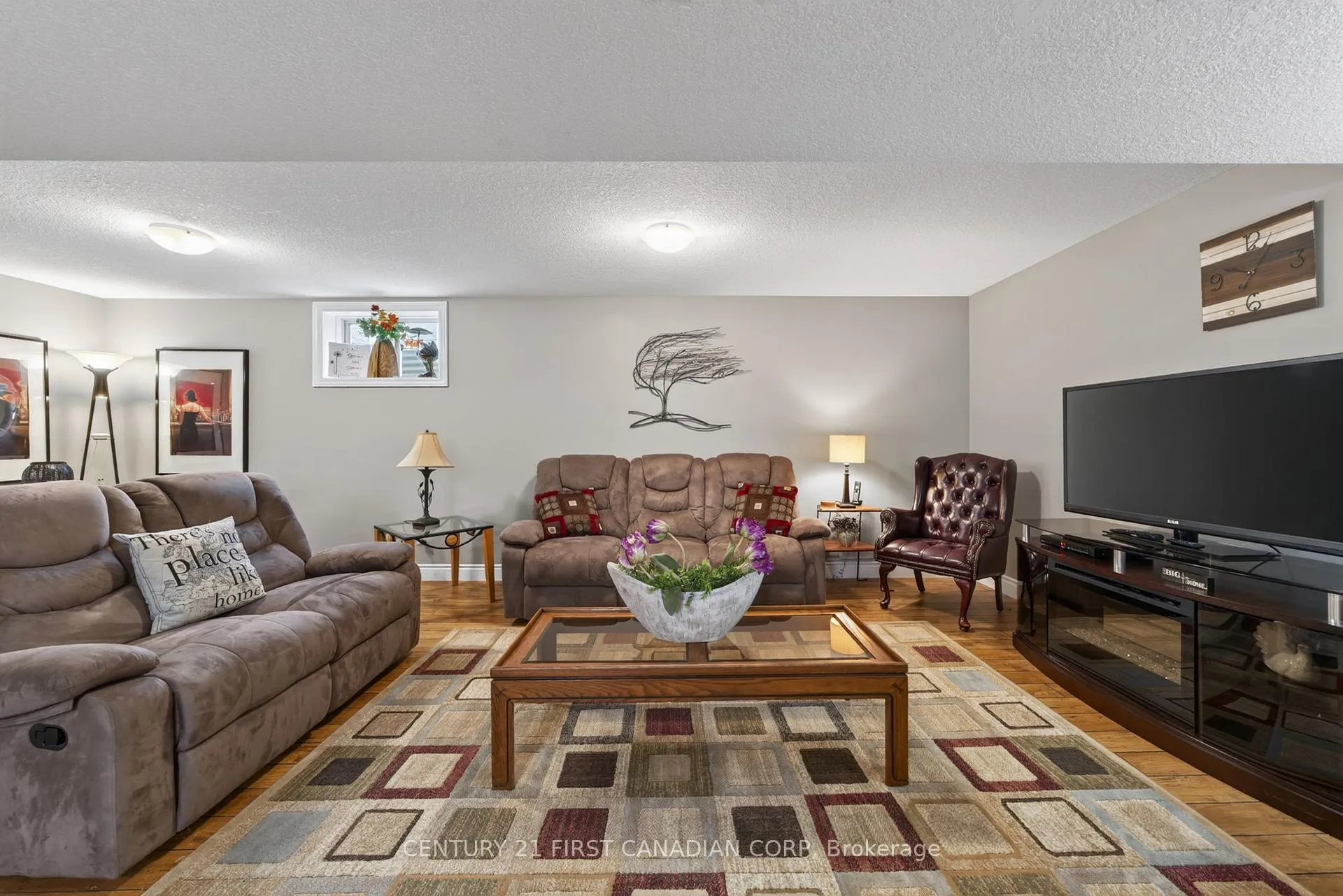 Photo 25 of 70 Juniper Crescent, Strathroy-Caradoc, SE — HOMEH