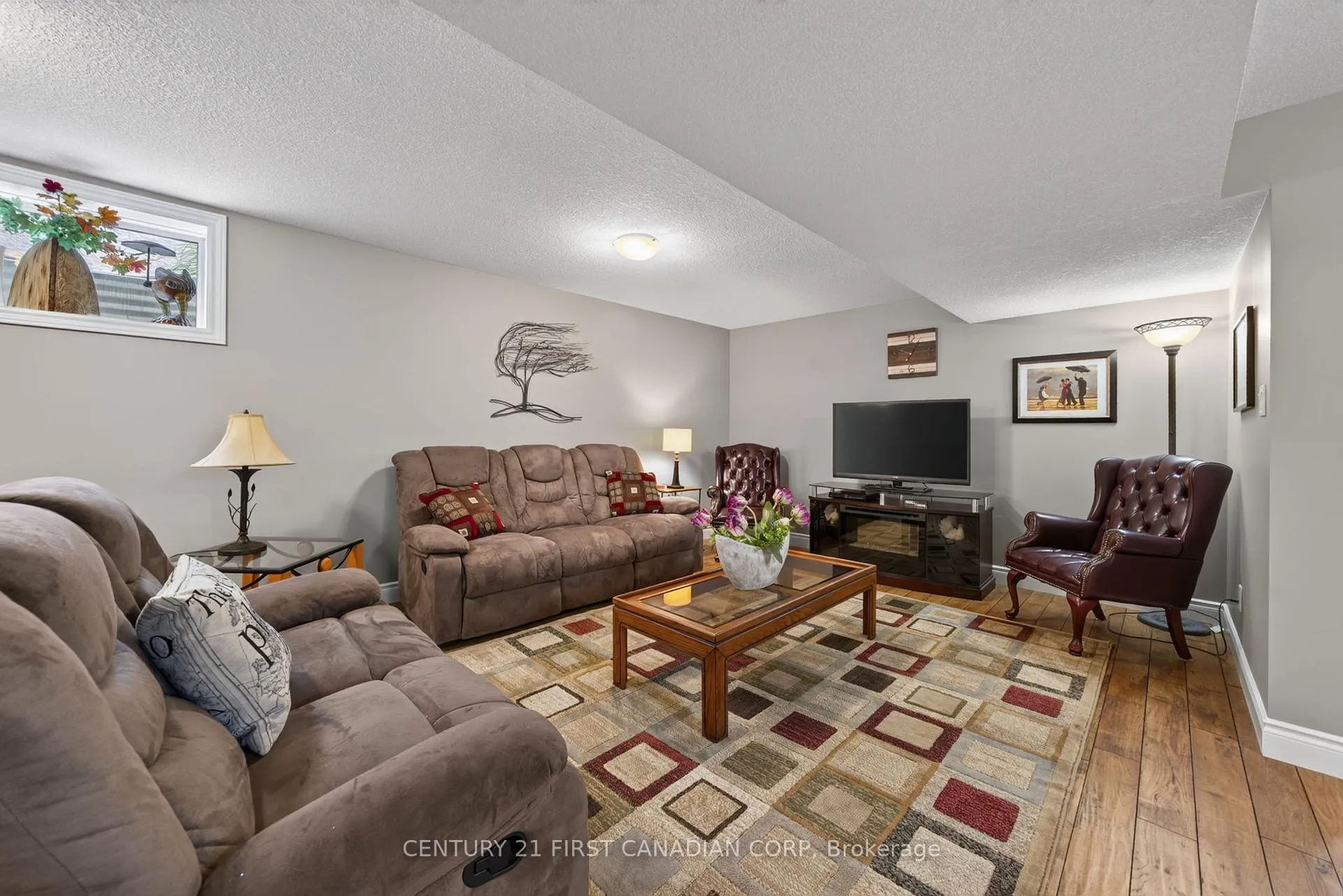 Photo 26 of 70 Juniper Crescent, Strathroy-Caradoc, SE — HOMEH