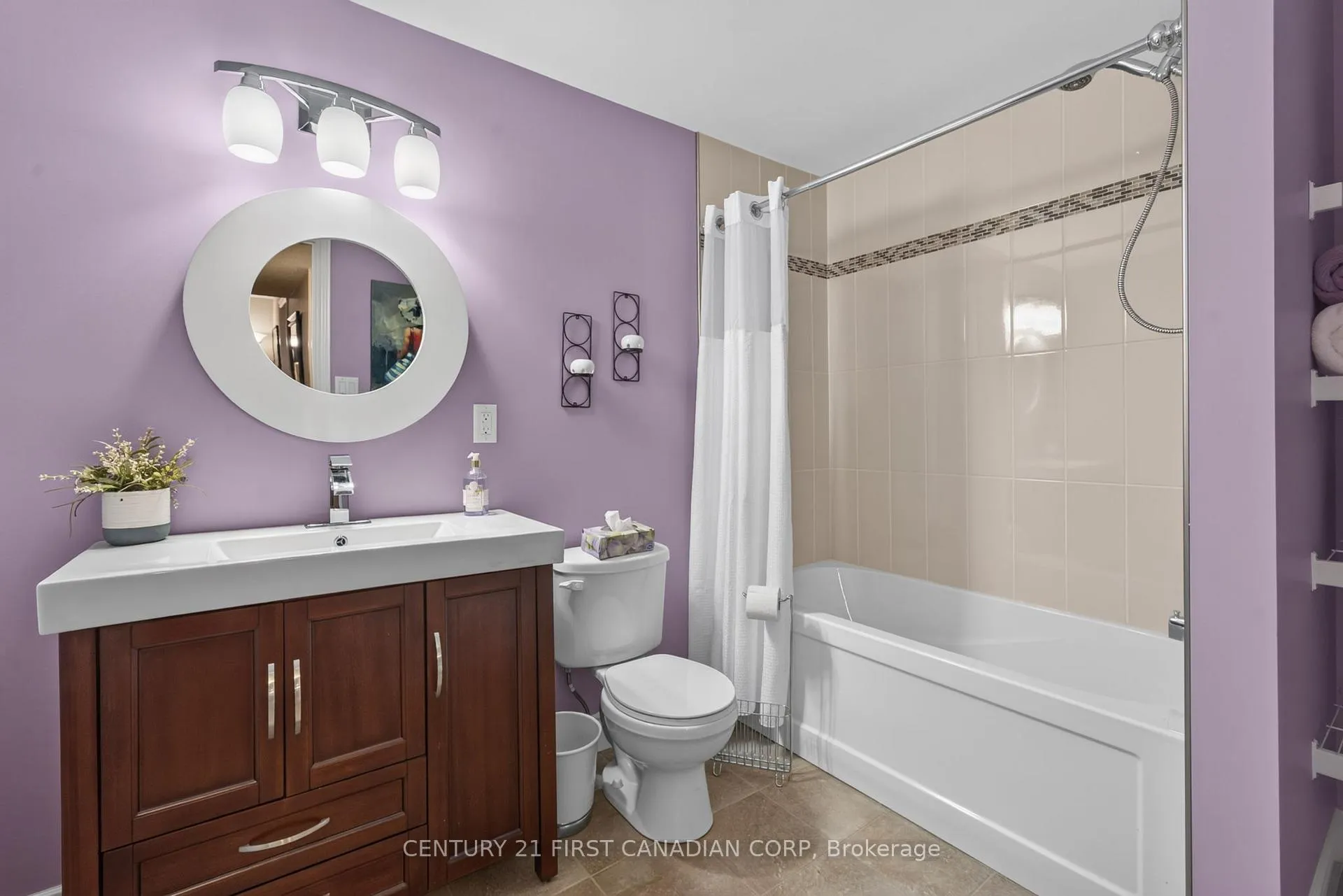 Photo 31 of 70 Juniper Crescent, Strathroy-Caradoc, SE — HOMEH