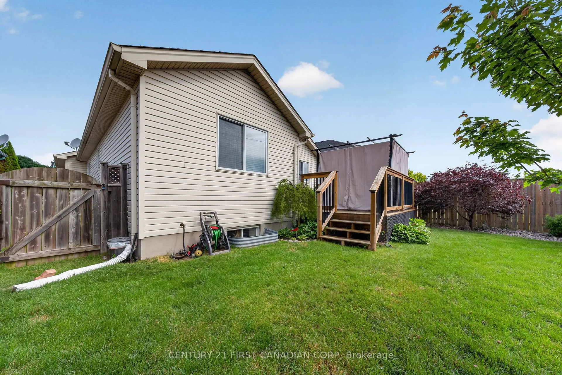 Photo 34 of 70 Juniper Crescent, Strathroy-Caradoc, SE — HOMEH