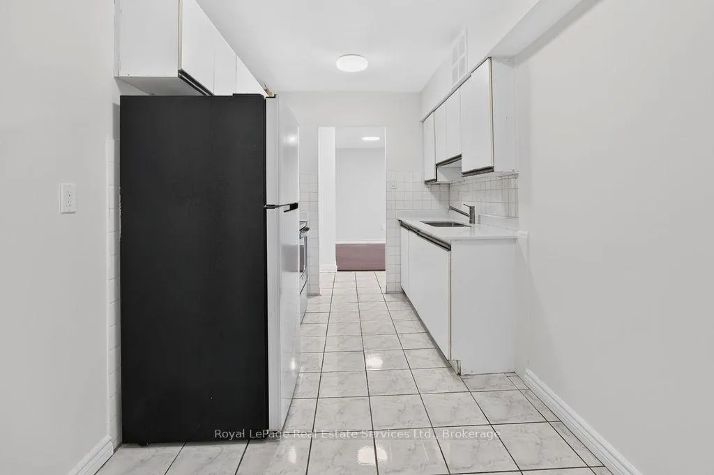 Photo 12 of Unit 1406, 390 Dixon Road, Etobicoke, Kingsview Village-The Westway — HOMEH