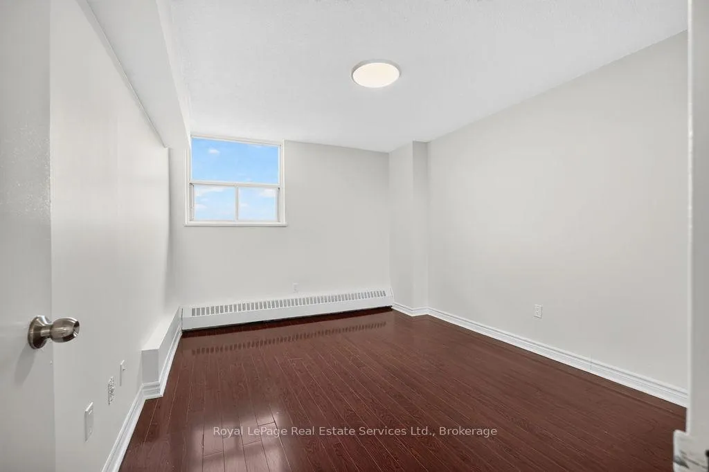Photo 23 of Unit 1406, 390 Dixon Road, Etobicoke, Kingsview Village-The Westway — HOMEH