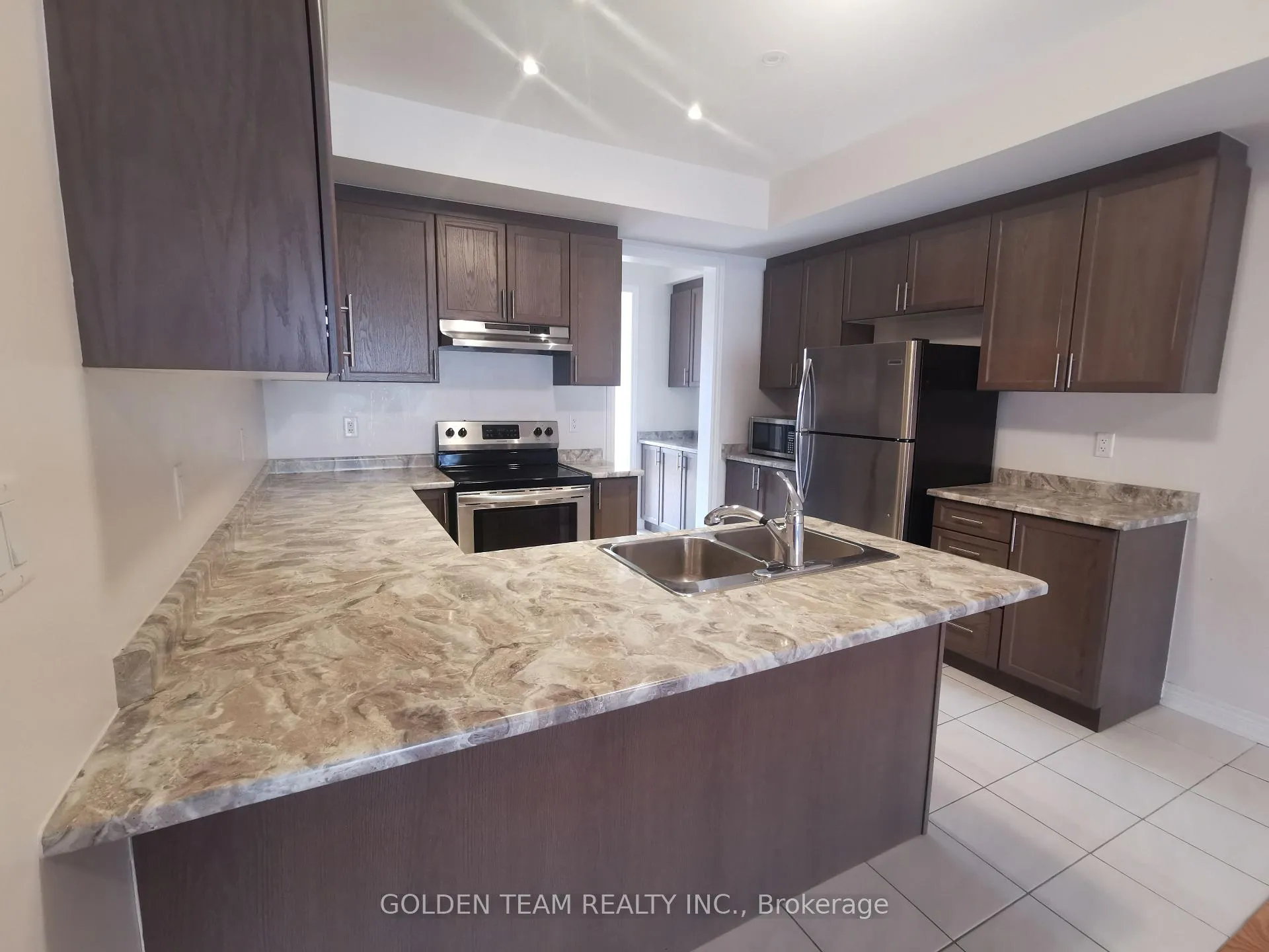 Photo 4 of 41 Luzon Avenue, Markham, Box Grove — HOMEH