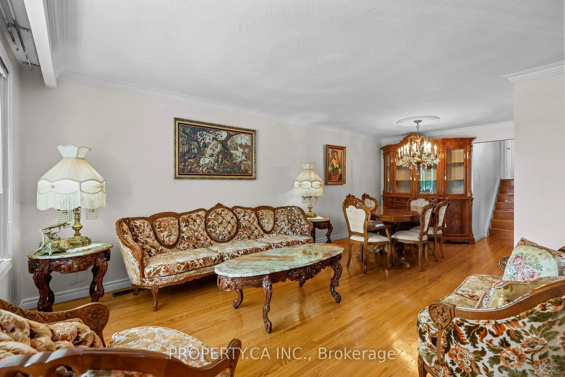 Photo 10 of 48 Navaho Drive, North York, Pleasant View — HOMEH