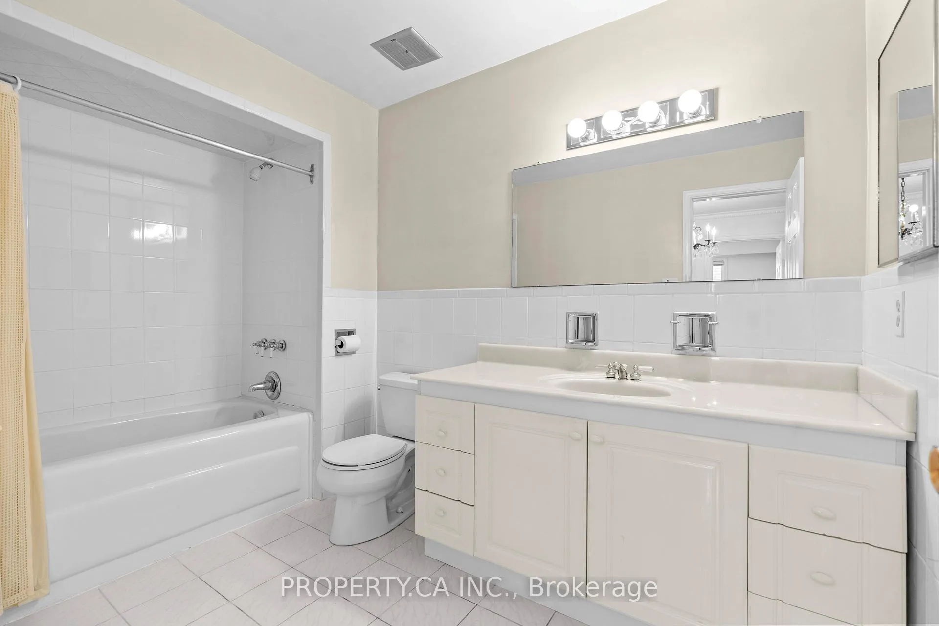 Photo 19 of 48 Navaho Drive, North York, Pleasant View — HOMEH