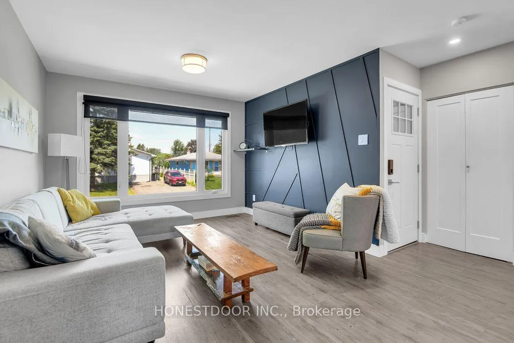 Photo 6 of 2601 Needham Crescent, Ottawa, Brookfield Gardens — HOMEH