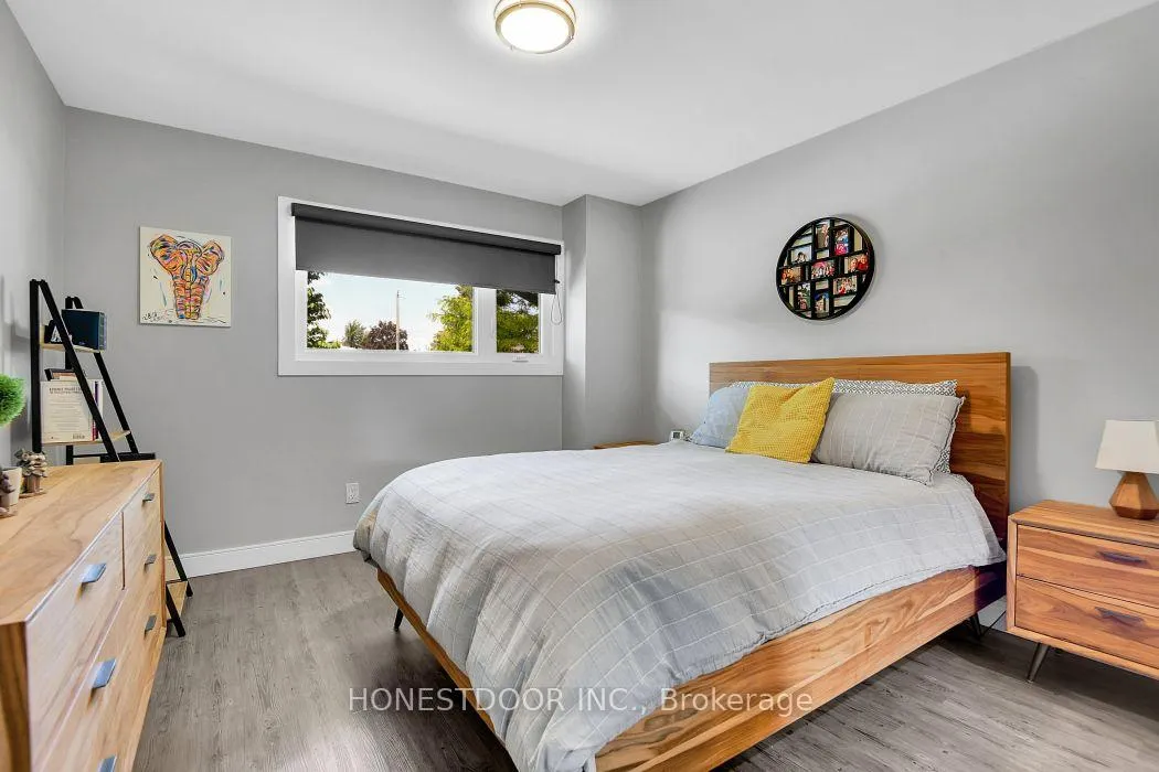 Photo 17 of 2601 Needham Crescent, Ottawa, Brookfield Gardens — HOMEH