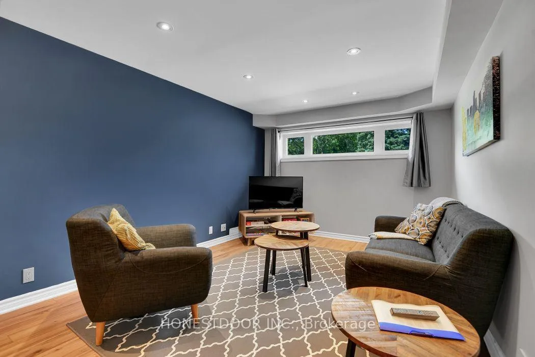Photo 21 of 2601 Needham Crescent, Ottawa, Brookfield Gardens — HOMEH