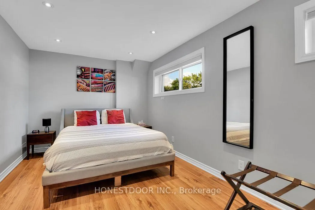 Photo 25 of 2601 Needham Crescent, Ottawa, Brookfield Gardens — HOMEH