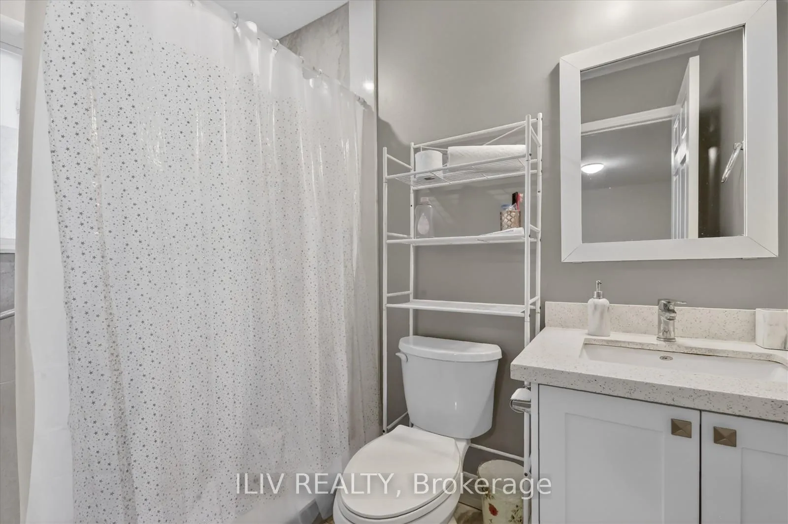 Photo 11 of Unit Main, 16 Angela Court, Markham, Middlefield — HOMEH