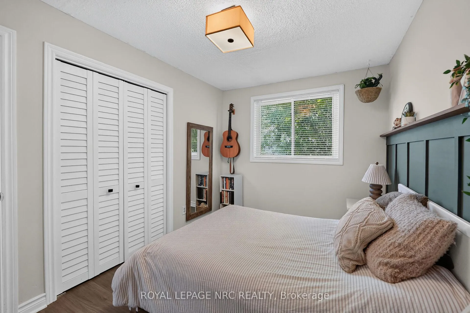 Photo 11 of 17 Allan Drive, St. Catharines, Fairview — HOMEH