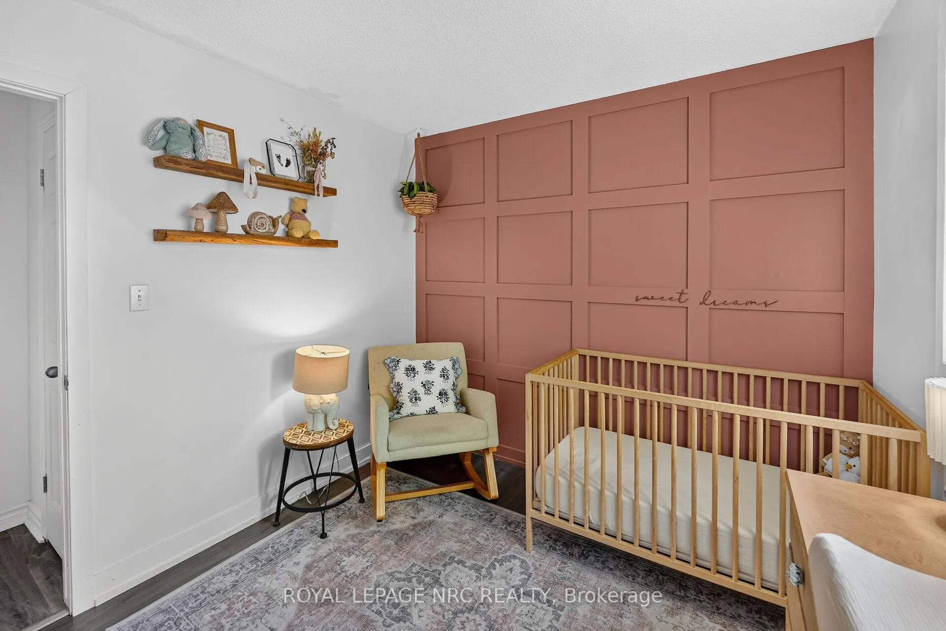 Photo 15 of 17 Allan Drive, St. Catharines, Fairview — HOMEH
