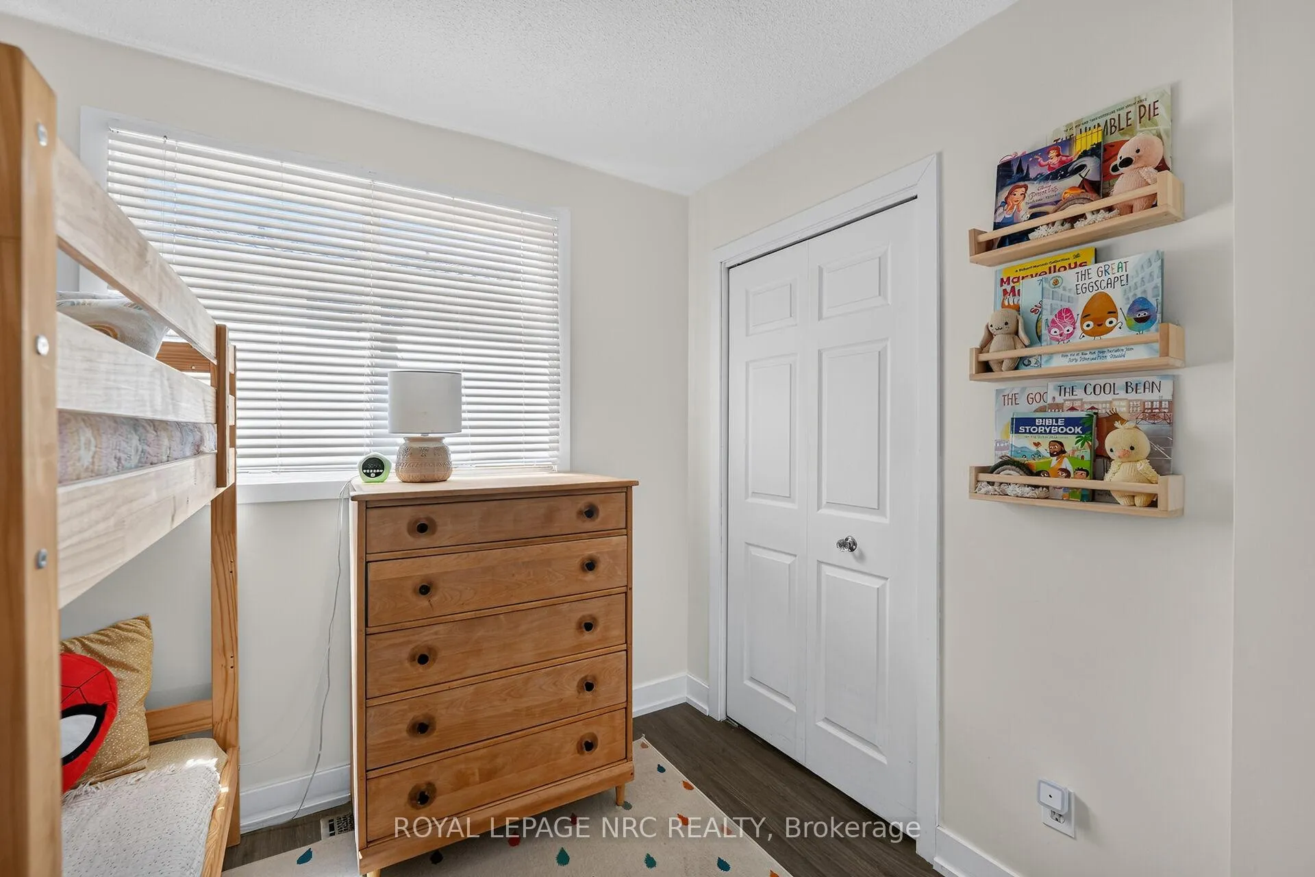 Photo 17 of 17 Allan Drive, St. Catharines, Fairview — HOMEH