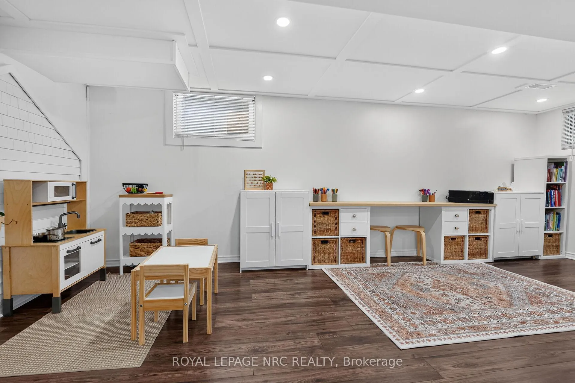Photo 23 of 17 Allan Drive, St. Catharines, Fairview — HOMEH