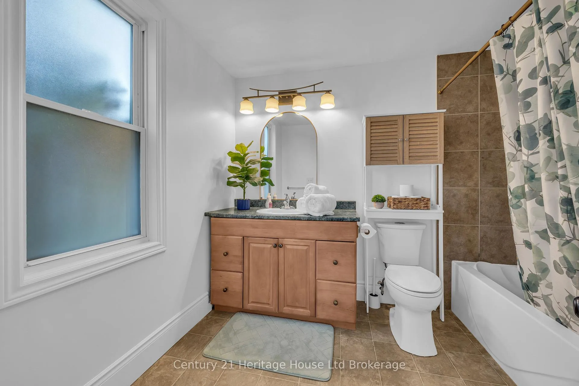Photo 16 of 164 George Street, Zorra, Thamesford — HOMEH