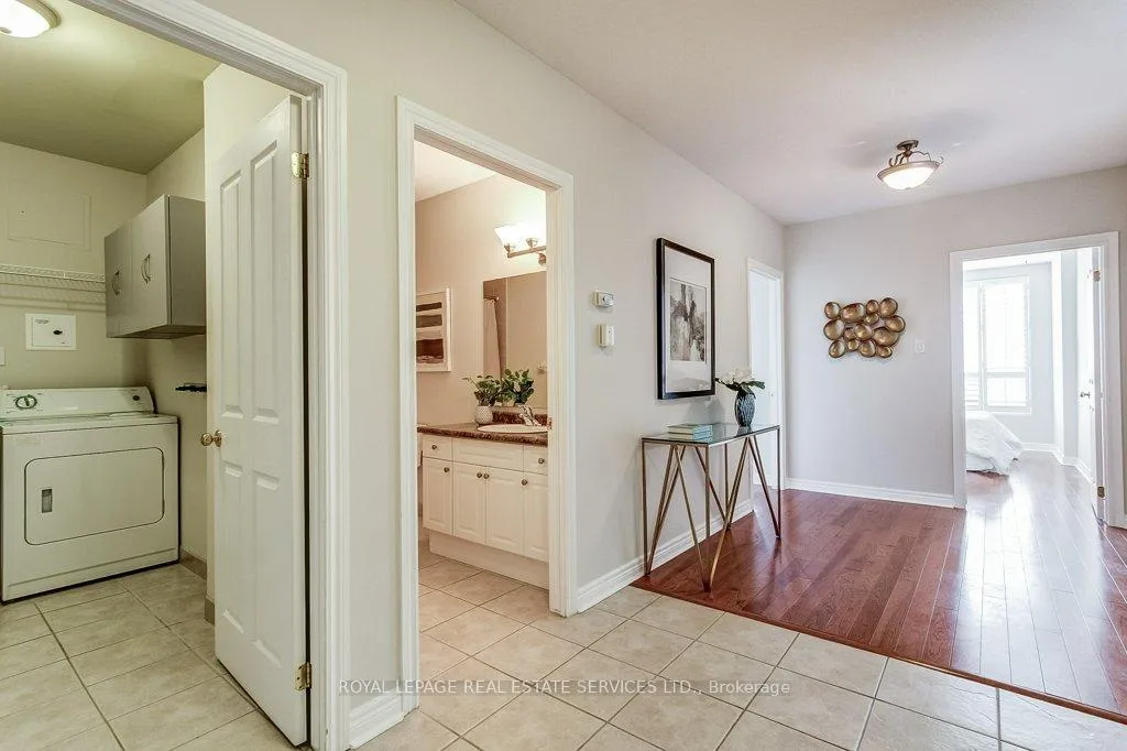 Photo 12 of Unit 903, 1998 Ironstone Drive, Burlington, Uptown — HOMEH
