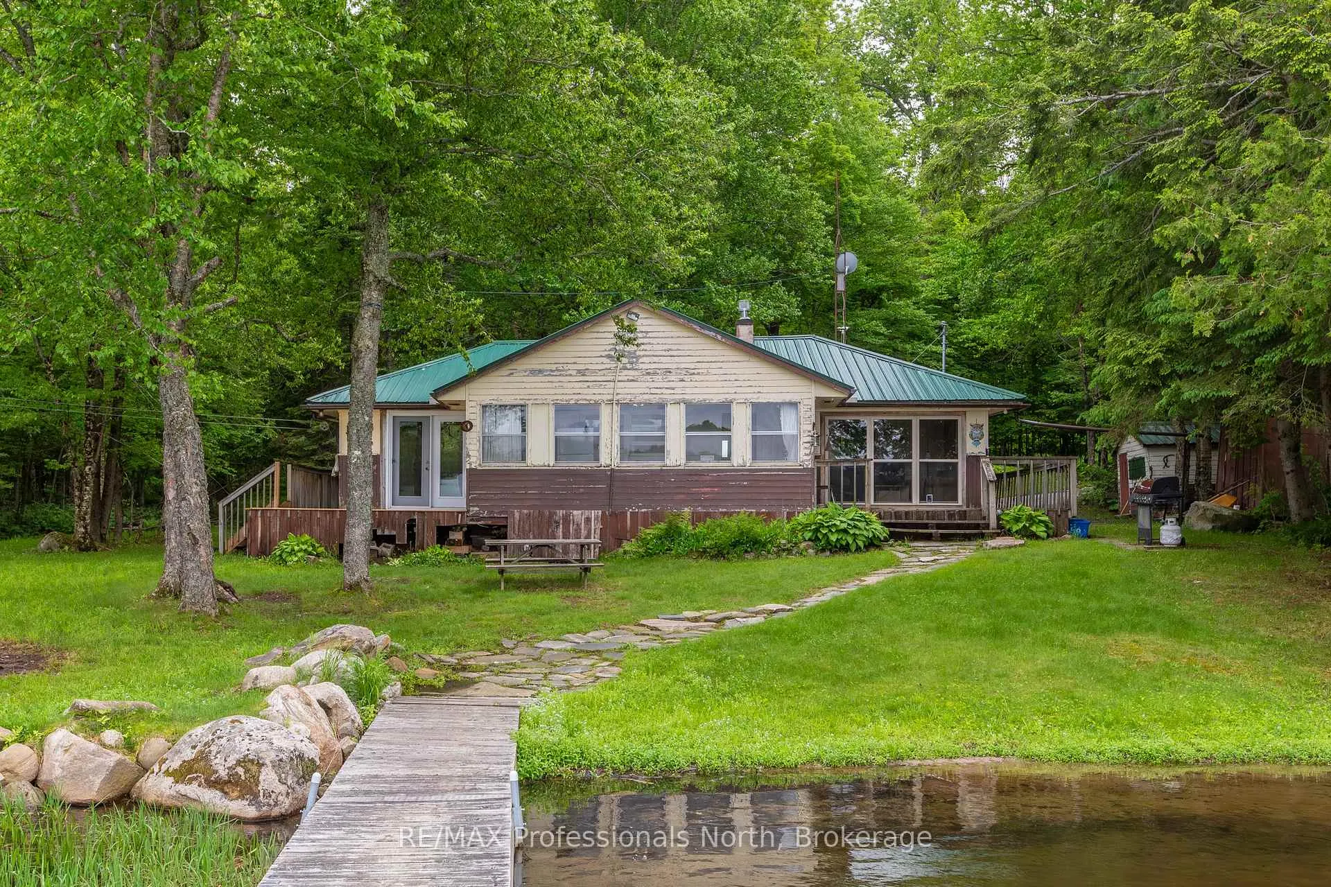 Photo 11 of 339 Sunnylea Avenue, Armour, Katrine — HOMEH