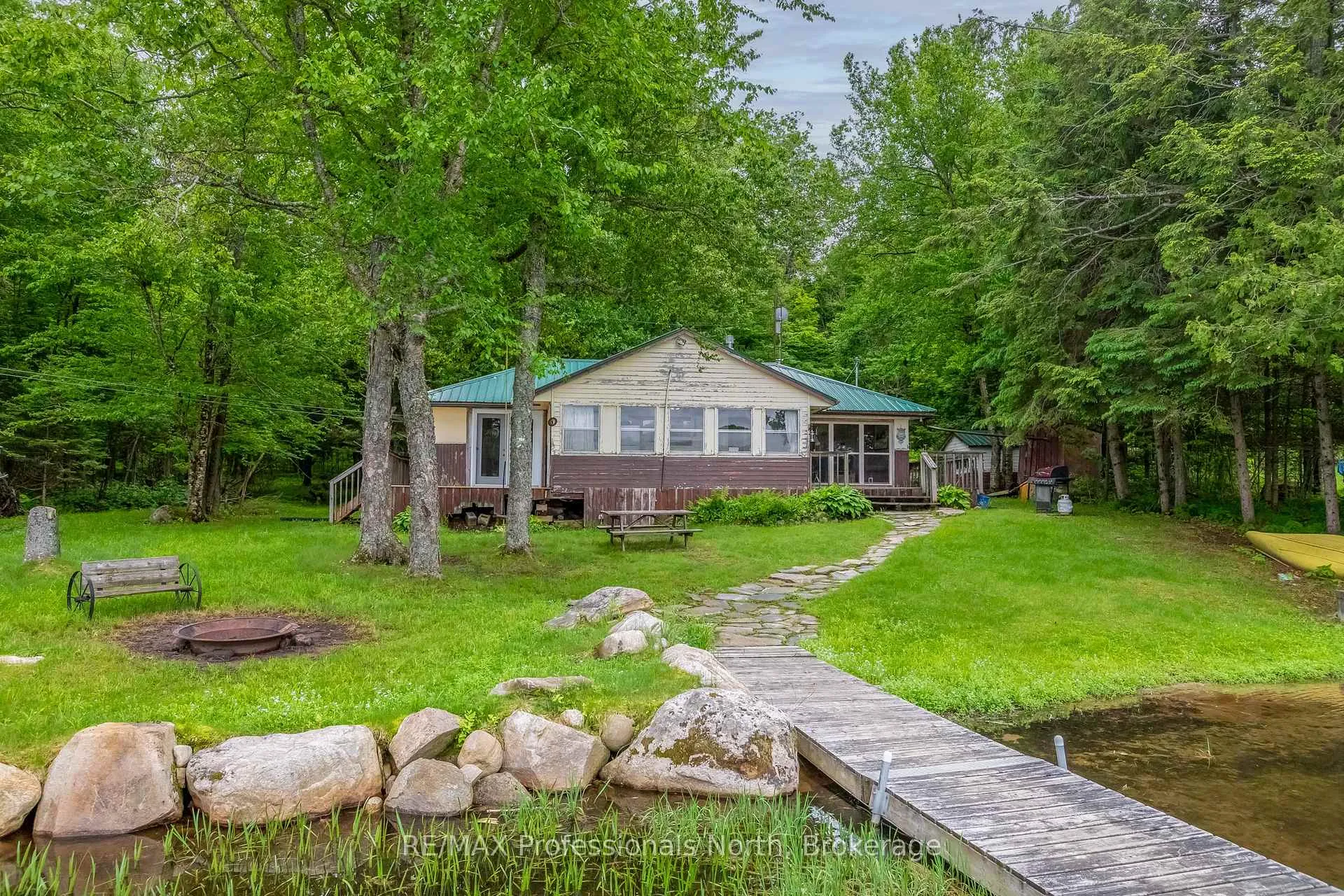 Photo 12 of 339 Sunnylea Avenue, Armour, Katrine — HOMEH