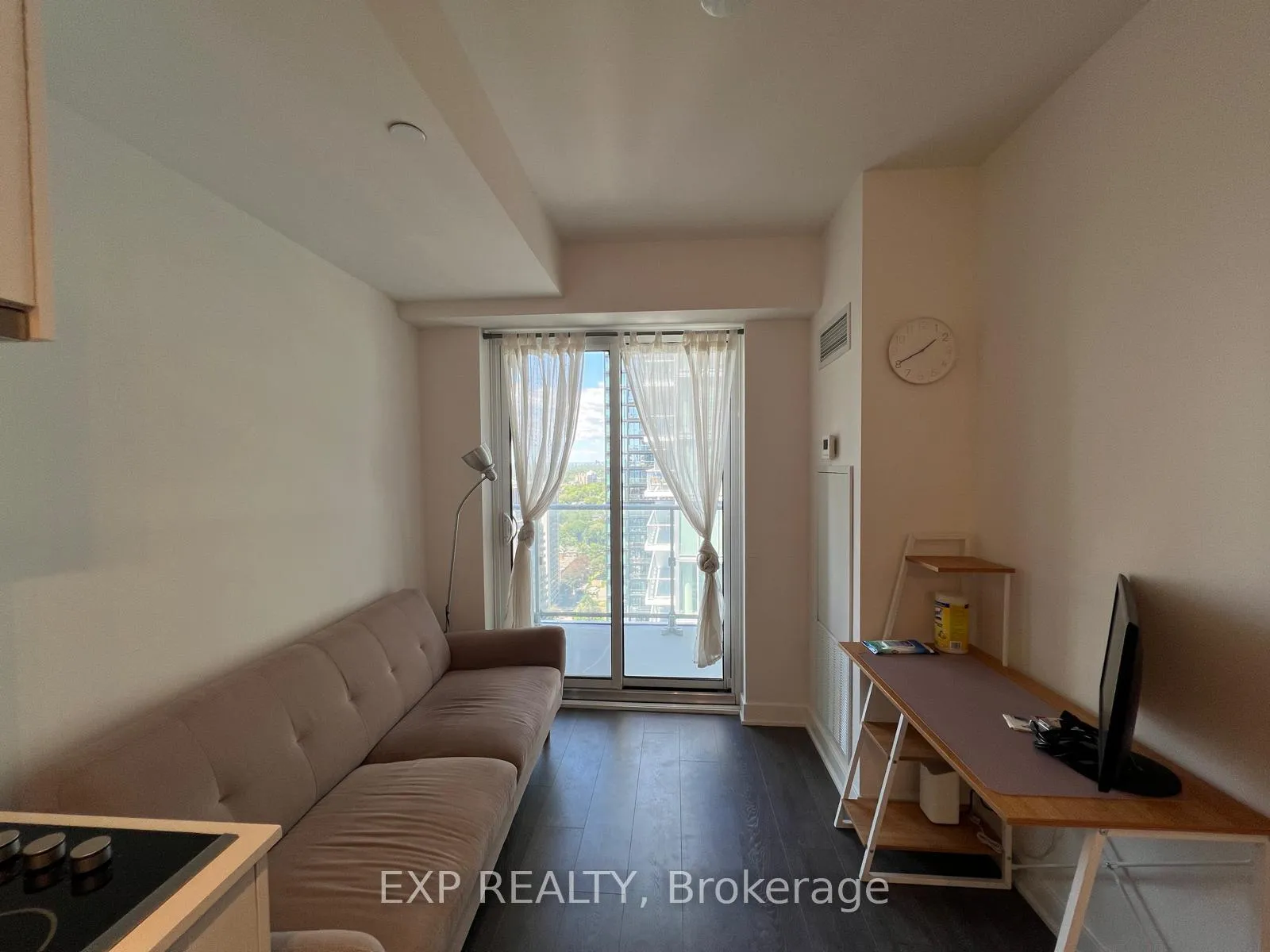 Photo 3 of Unit 2713, 195 Redpath Avenue, Toronto, Mount Pleasant West — HOMEH