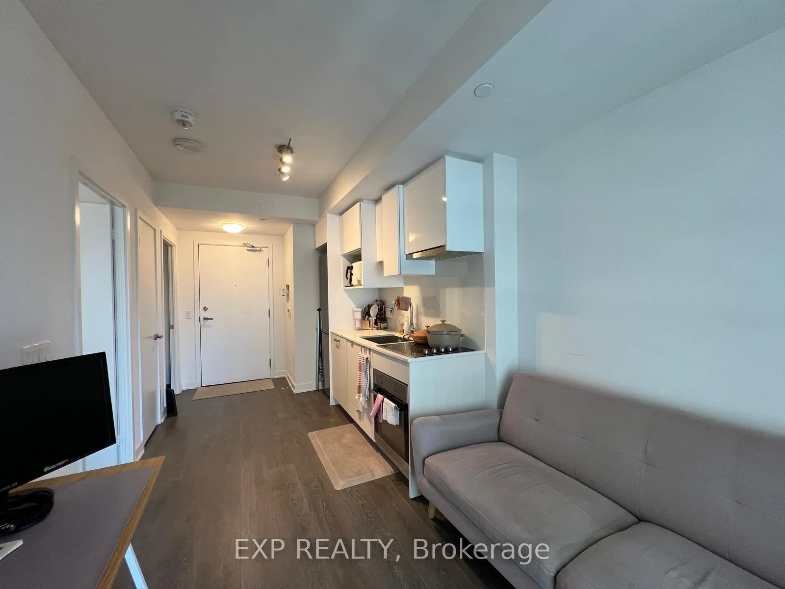 Photo 5 of Unit 2713, 195 Redpath Avenue, Toronto, Mount Pleasant West — HOMEH