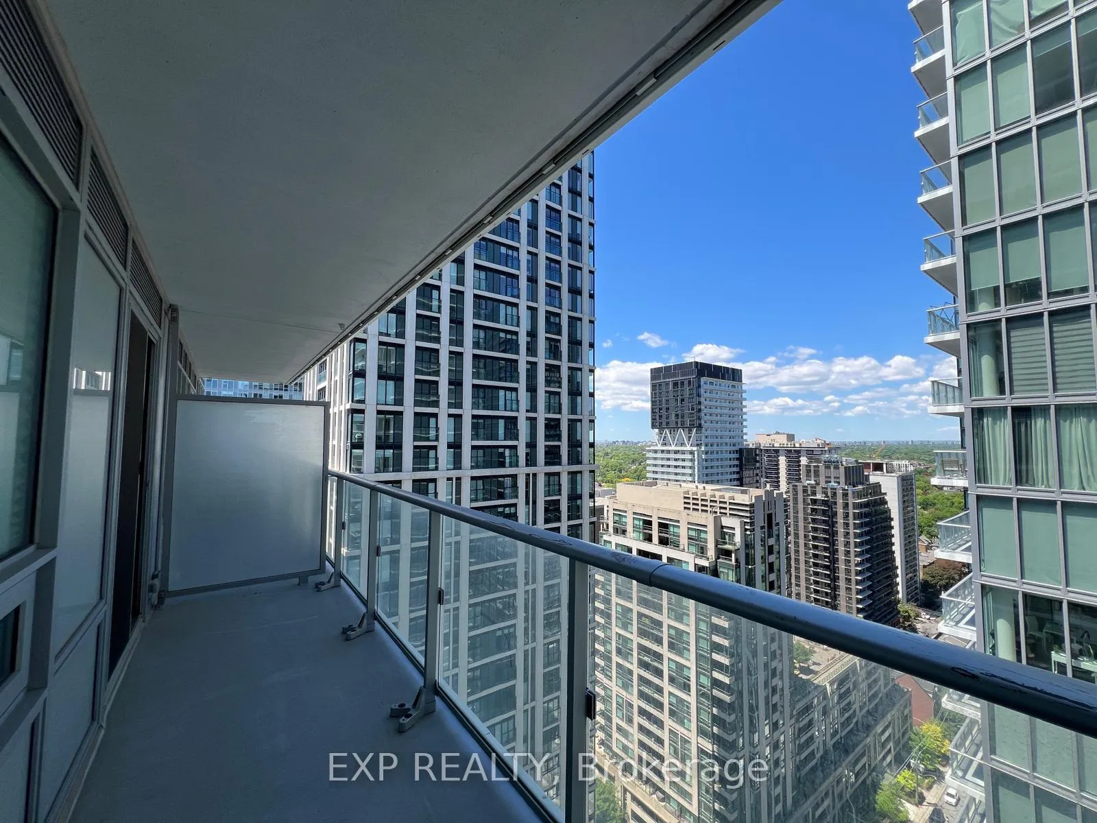 Photo 12 of Unit 2713, 195 Redpath Avenue, Toronto, Mount Pleasant West — HOMEH