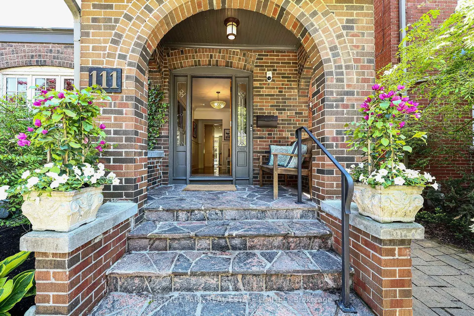 Photo 3 of 111 Glenview Avenue, Toronto, Lawrence Park South — HOMEH