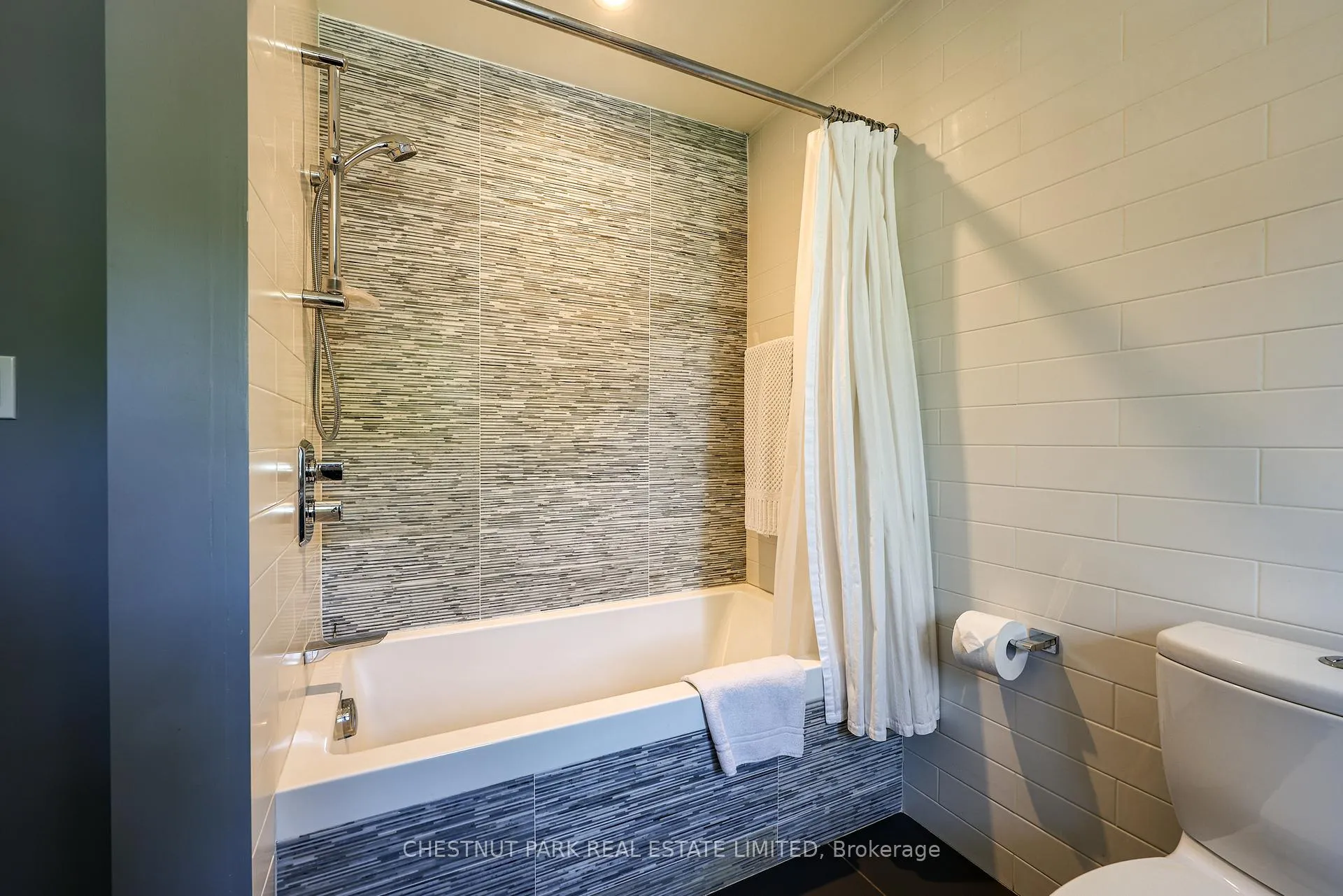Photo 32 of 111 Glenview Avenue, Toronto, Lawrence Park South — HOMEH