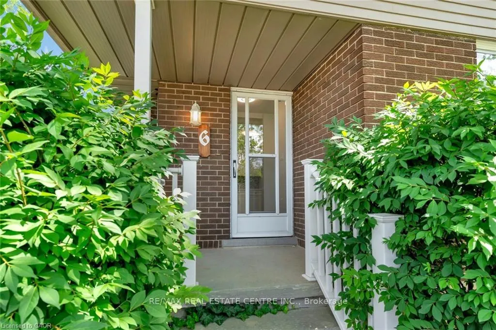 Photo 2 of Unit 1, 6 Ruskview Road, Kitchener, Forest Hill — HOMEH
