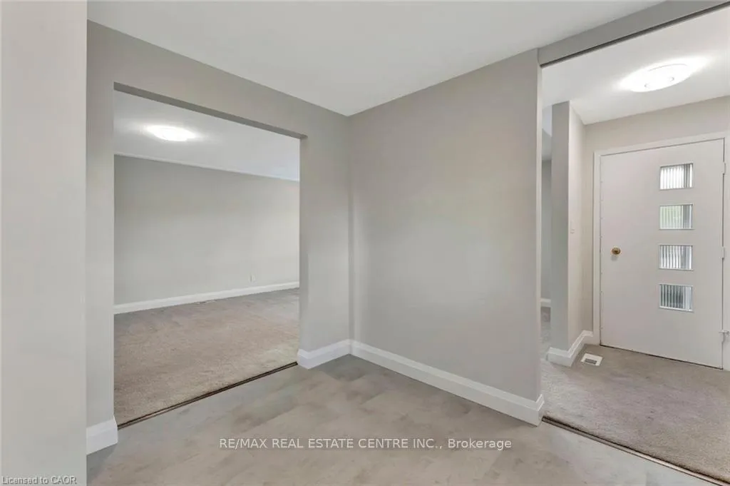 Photo 4 of Unit 1, 6 Ruskview Road, Kitchener, Forest Hill — HOMEH