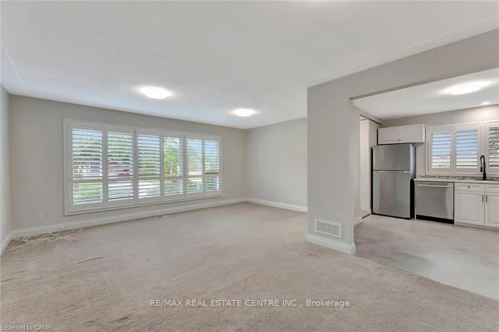 Photo 6 of Unit 1, 6 Ruskview Road, Kitchener, Forest Hill — HOMEH