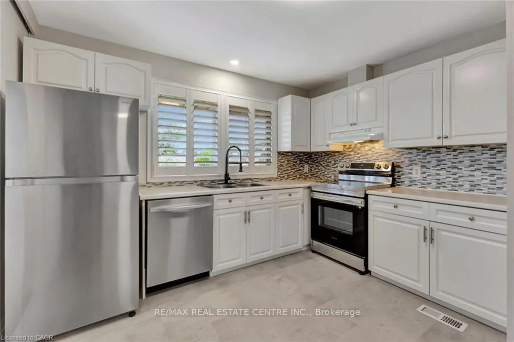 Photo 7 of Unit 1, 6 Ruskview Road, Kitchener, Forest Hill — HOMEH