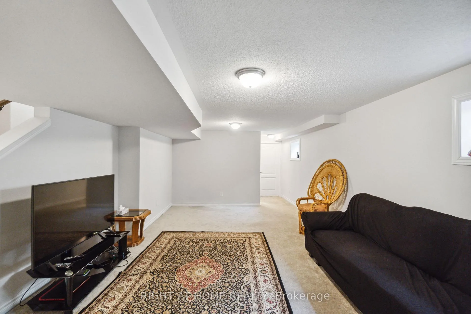Photo 27 of 503 Ponthieu Circle, Ottawa, Chapel Hill South - Orleans Village — HOMEH