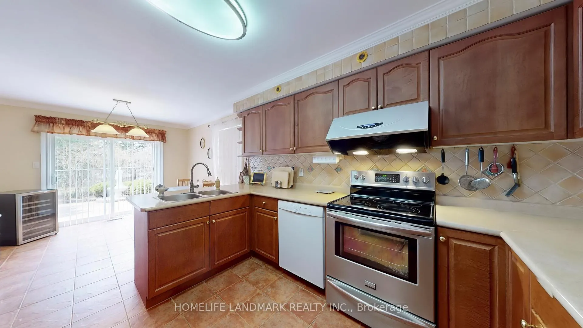 Photo 9 of 24 Todd Road, Ajax, Central West — HOMEH