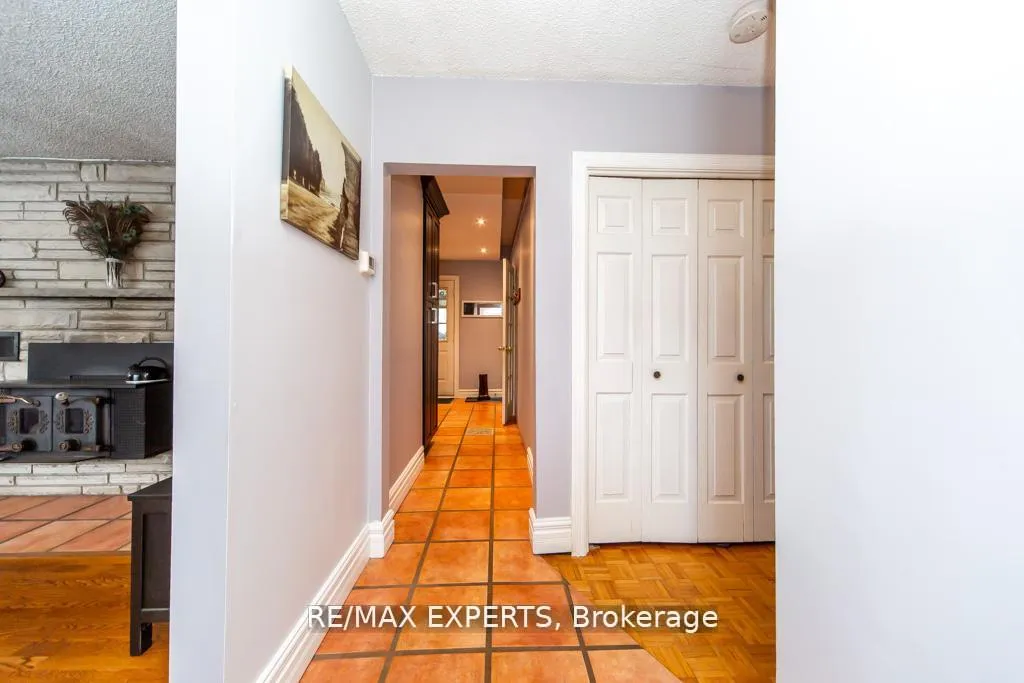 Photo 5 of 7440 17th Side Road, King, Schomberg — HOMEH