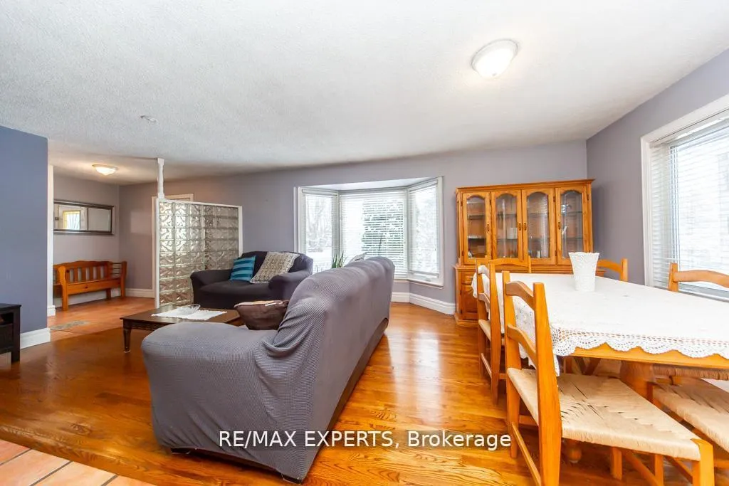 Photo 6 of 7440 17th Side Road, King, Schomberg — HOMEH