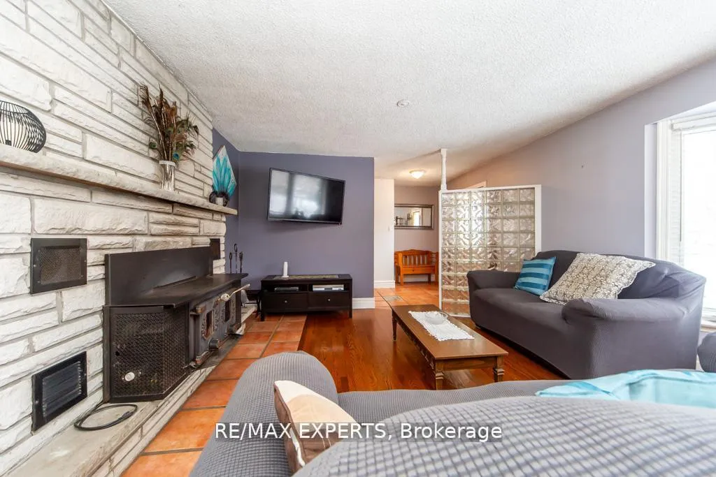 Photo 8 of 7440 17th Side Road, King, Schomberg — HOMEH