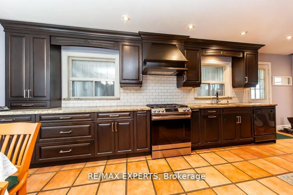 Photo 13 of 7440 17th Side Road, King, Schomberg — HOMEH