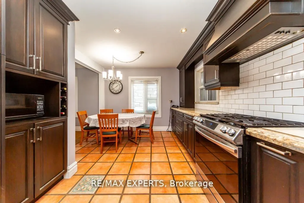 Photo 16 of 7440 17th Side Road, King, Schomberg — HOMEH