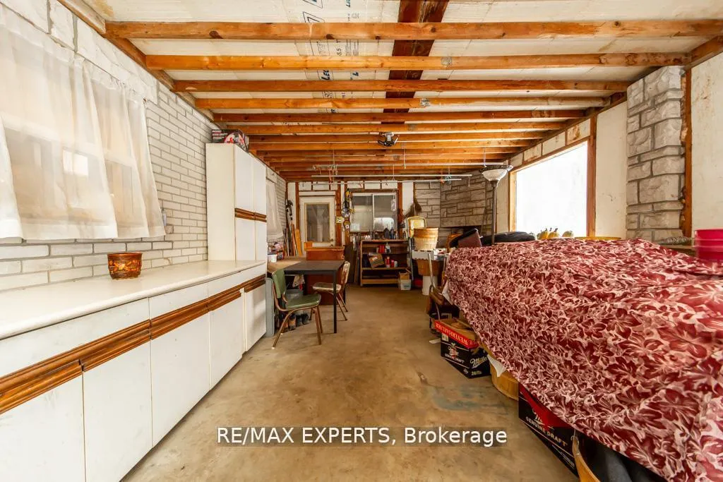 Photo 18 of 7440 17th Side Road, King, Schomberg — HOMEH