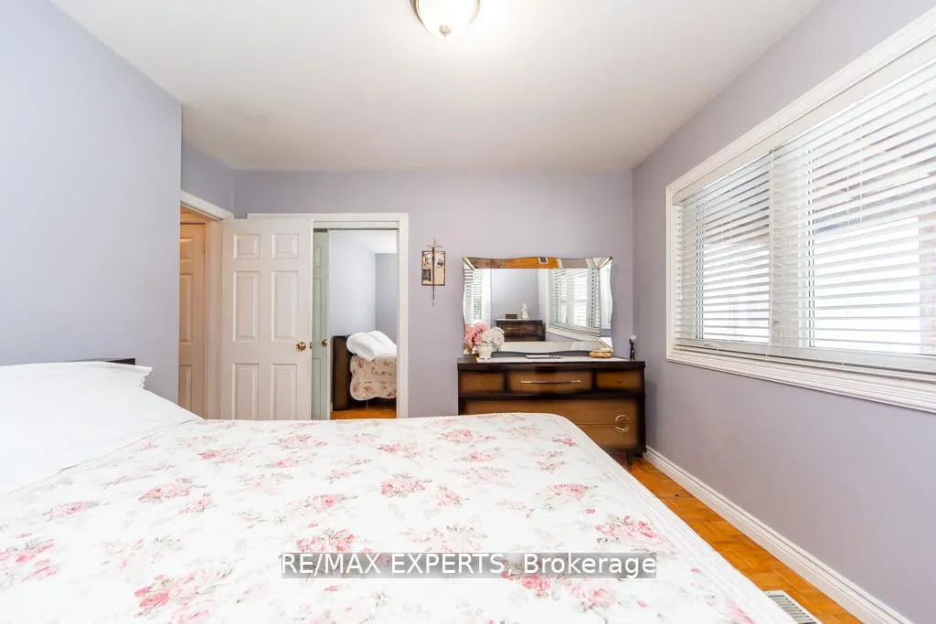 Photo 24 of 7440 17th Side Road, King, Schomberg — HOMEH