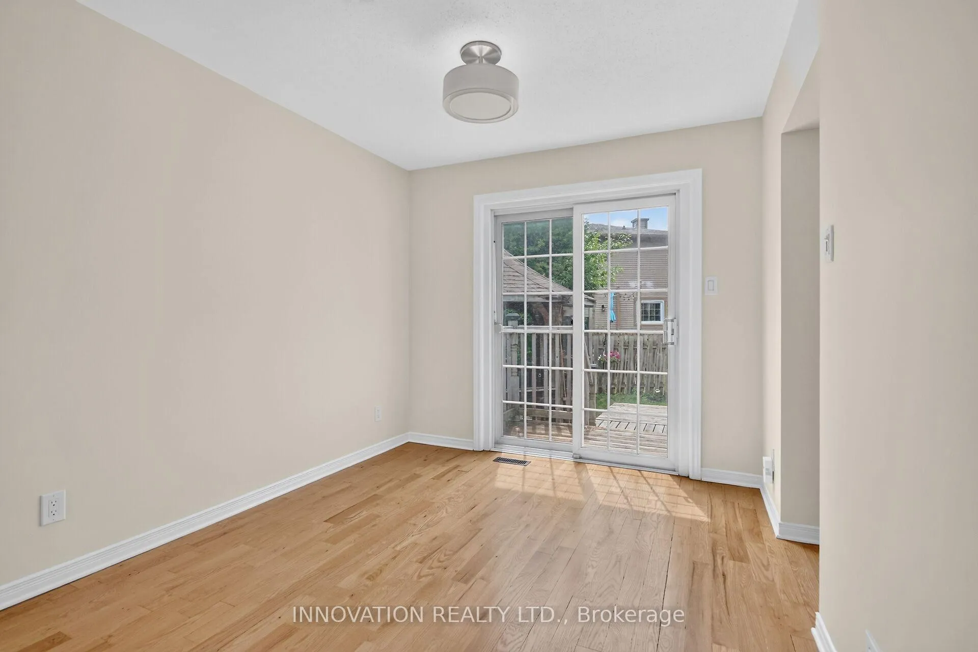 Photo 11 of 85 Hewitt Way, Ottawa, Kanata - Katimavik — HOMEH