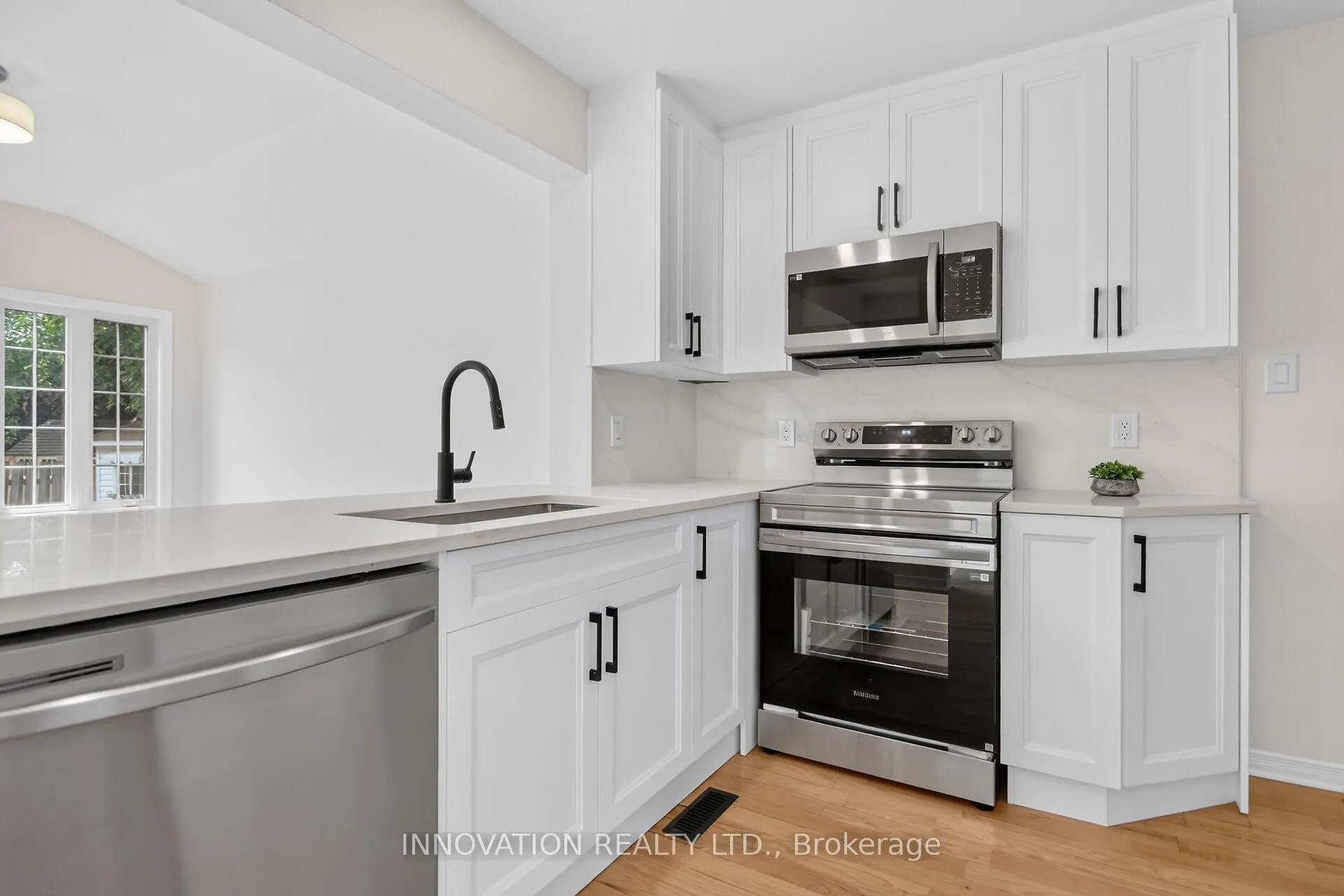 Photo 15 of 85 Hewitt Way, Ottawa, Kanata - Katimavik — HOMEH