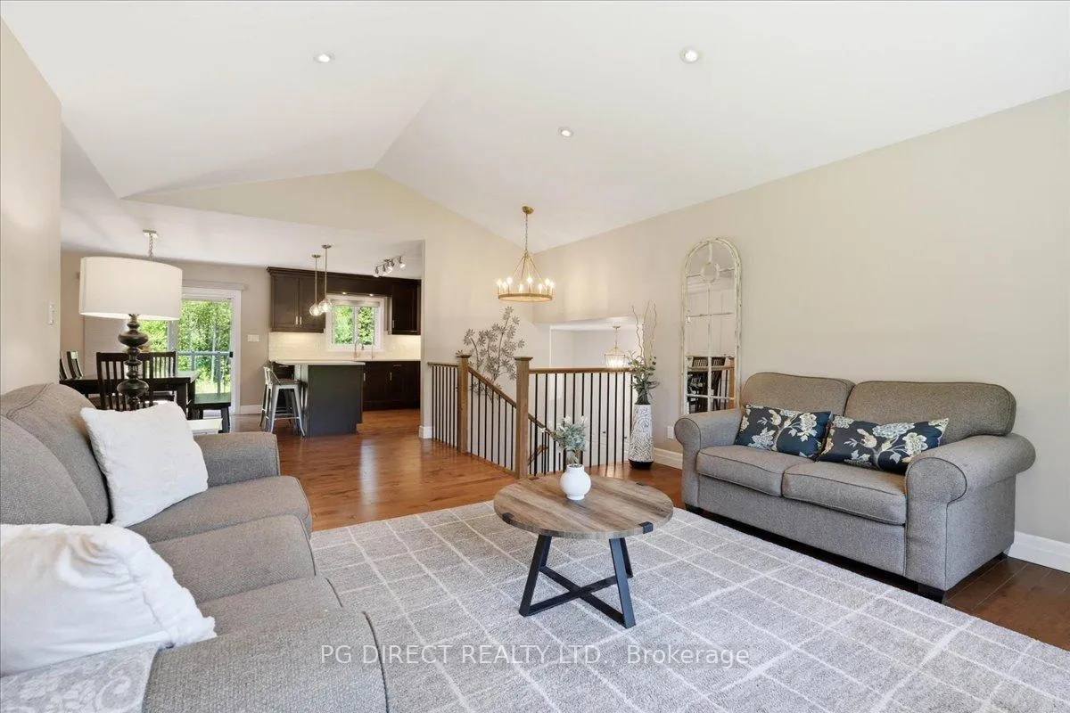Photo 3 of 49 Whispering Woods Drive, Quinte West, Murray Ward — HOMEH