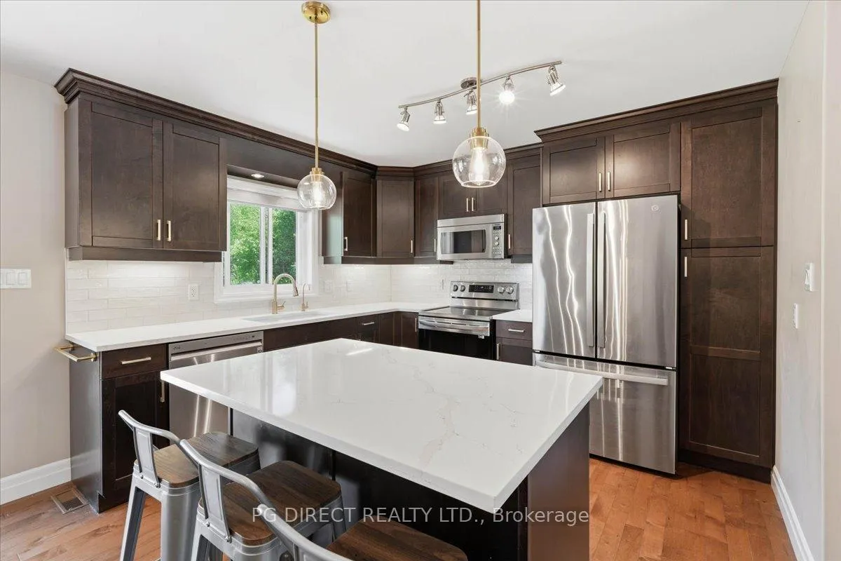 Photo 5 of 49 Whispering Woods Drive, Quinte West, Murray Ward — HOMEH
