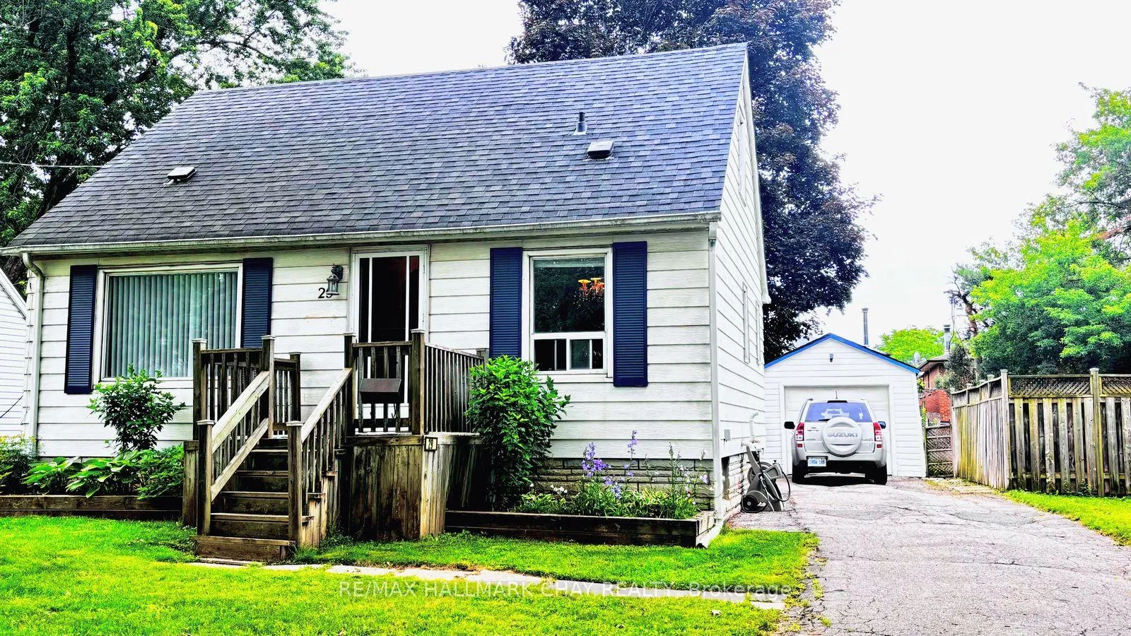 Photo 1 of 29 Rogers Road, Brampton, Brampton West — HOMEH