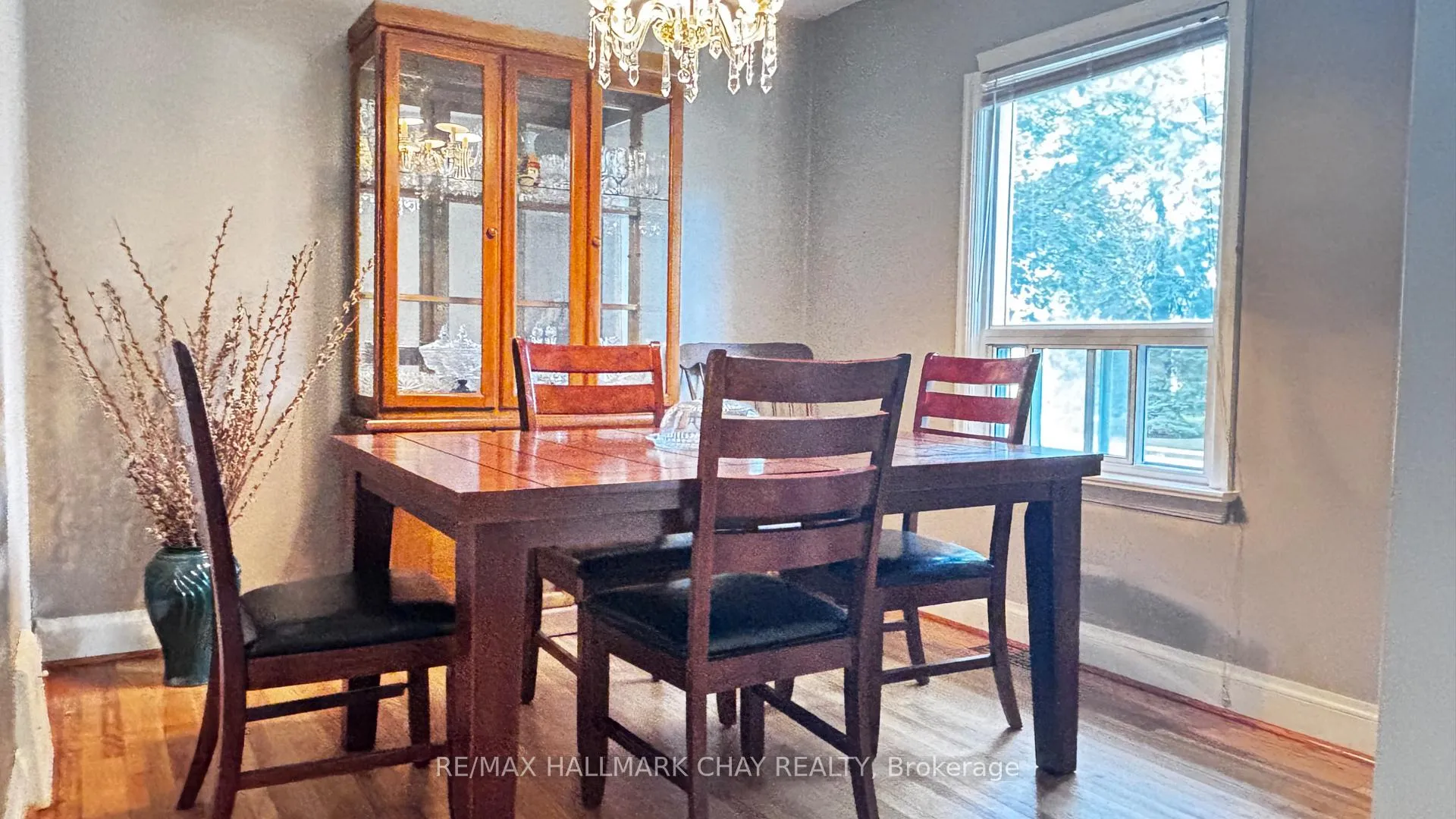 Photo 3 of 29 Rogers Road, Brampton, Brampton West — HOMEH