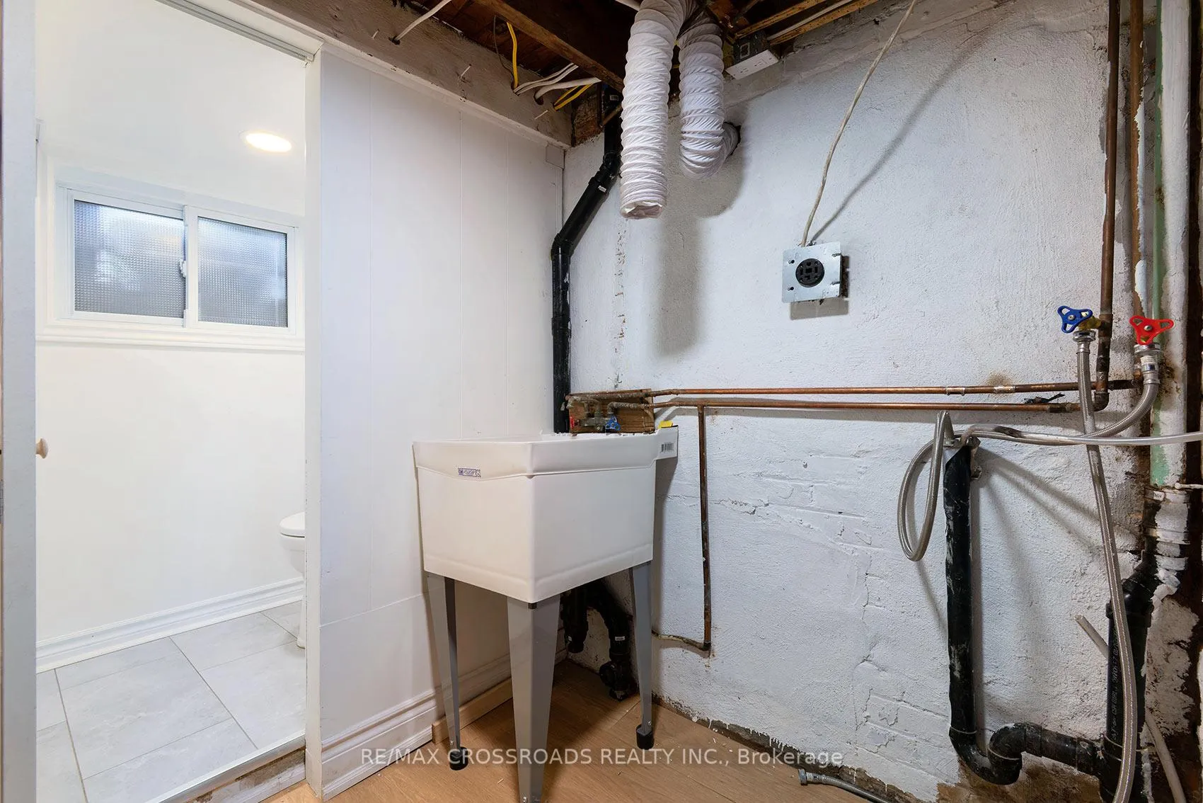 Photo 33 of 90 Milverton Boulevard, Toronto, Danforth — HOMEH