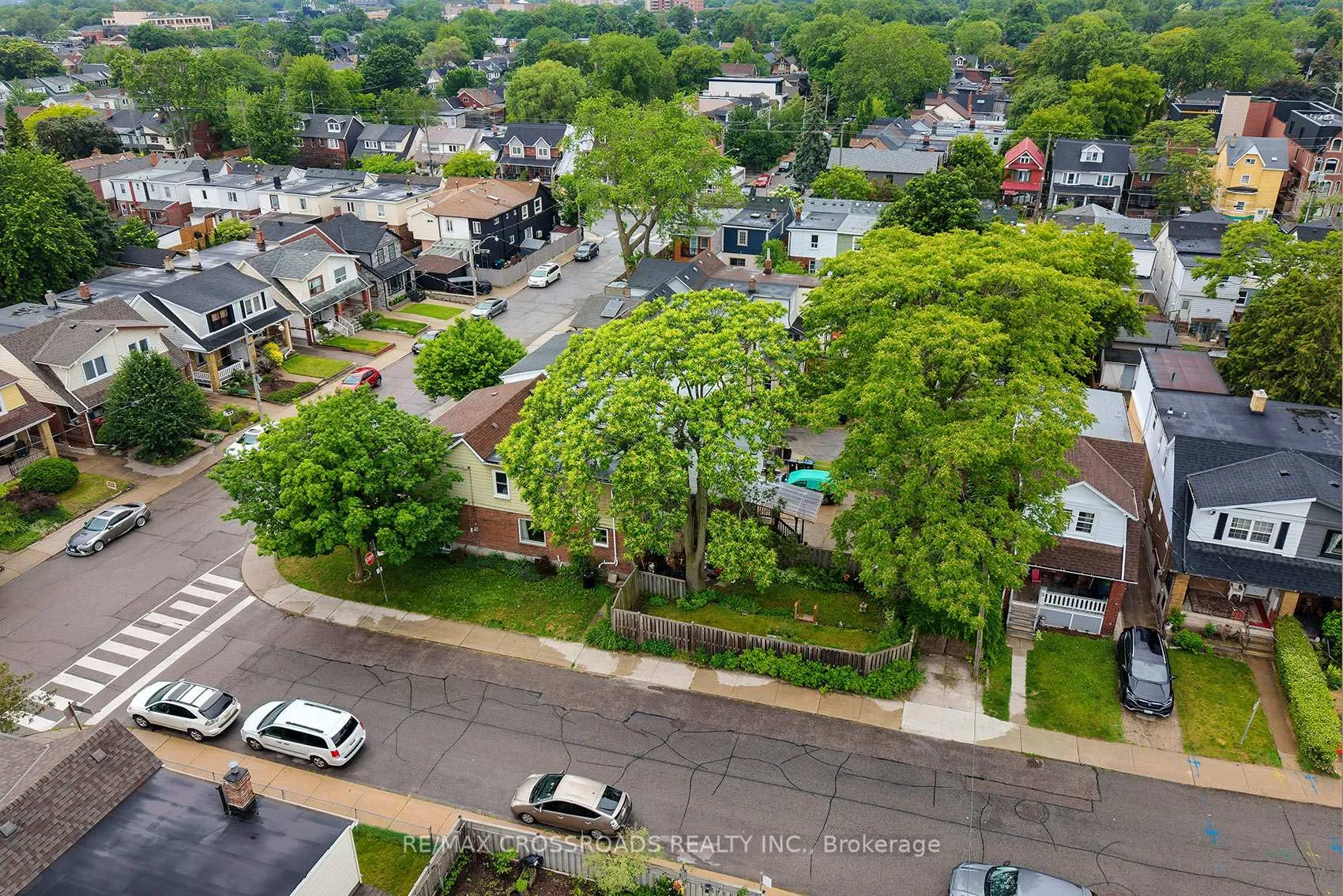 Photo 40 of 90 Milverton Boulevard, Toronto, Danforth — HOMEH