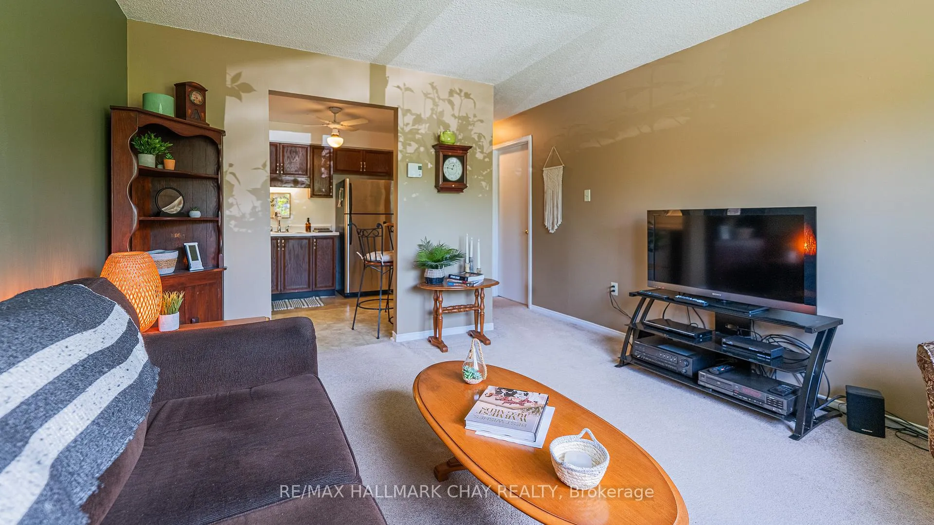 Photo 6 of Unit 5, 30 Loggers Run, Barrie, Ardagh — HOMEH