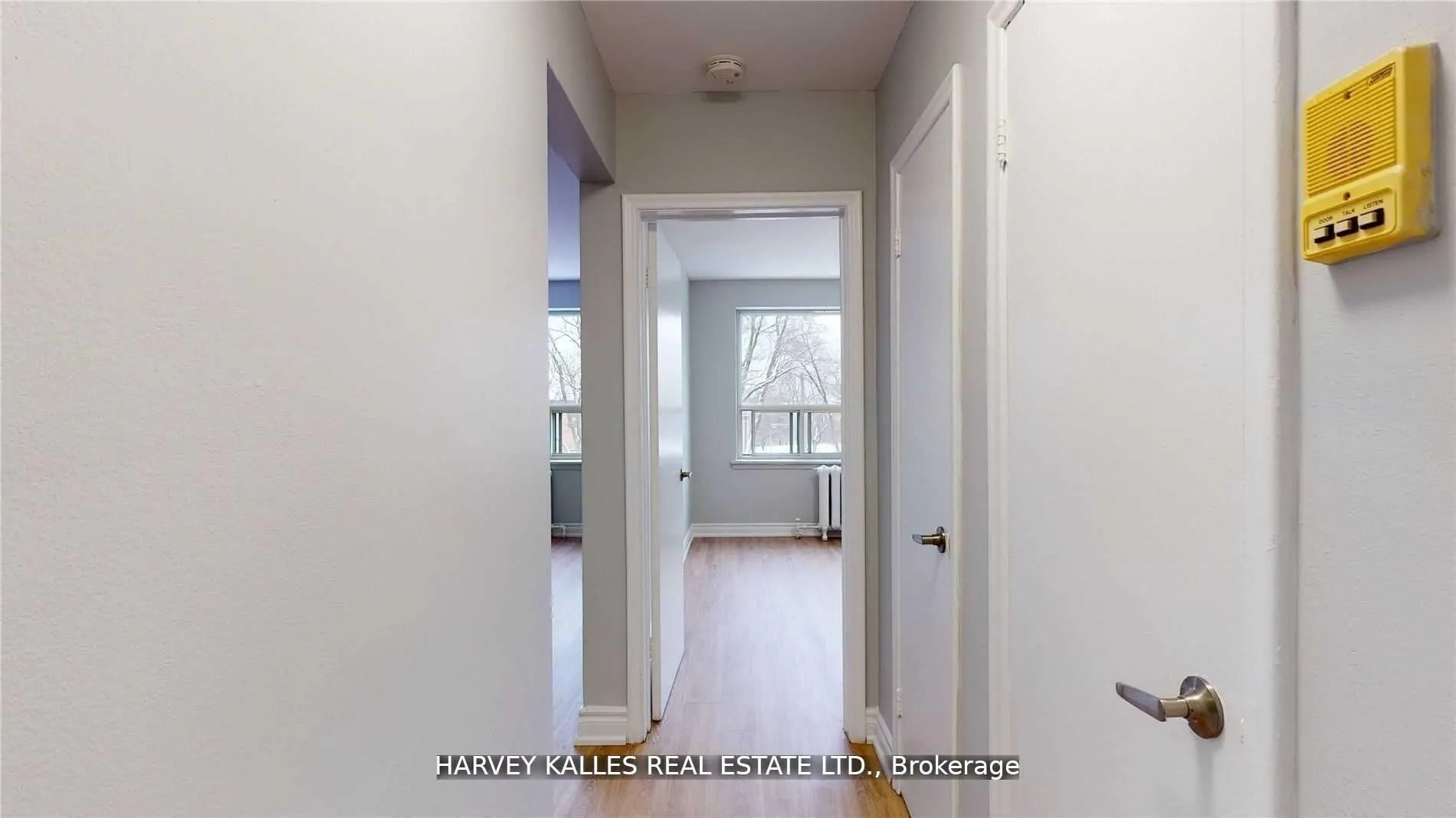 Photo 11 of Unit B7, 31 Clearview Heights, Toronto, Keelesdale-Eglinton West — HOMEH